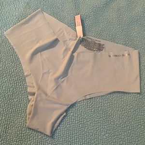 NWT VS Cheeky No Show Panty 2020